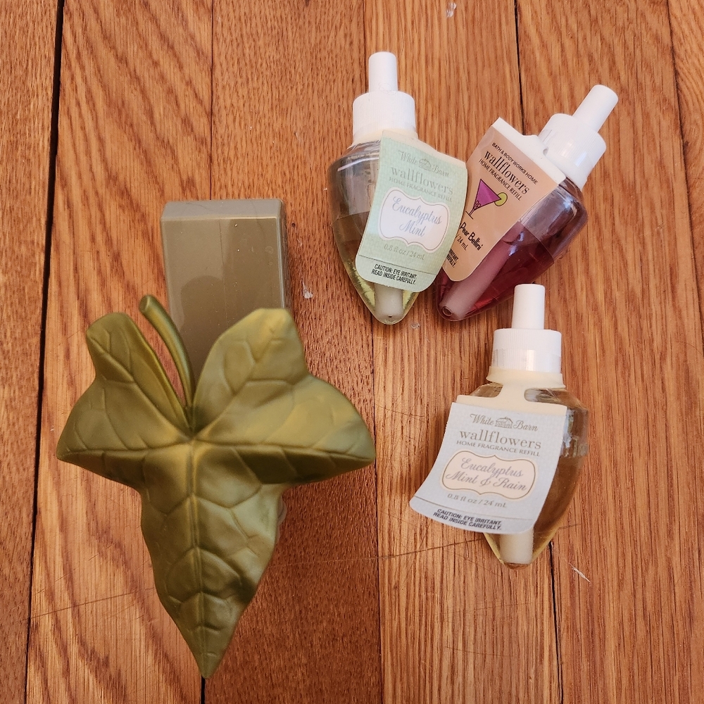 Bath & Body Works Wallflower Fragrance Plug-in And Refills